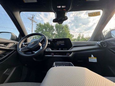 New 2026 Chevrolet Equinox LT w/ Convenience Package II AWD/4WD image 46