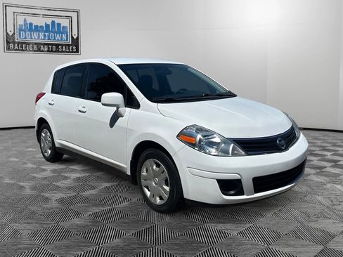 Used 2011 Nissan Versa 1.8 S w/ Plus Pkg FWD image 4