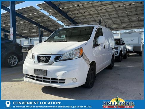 Used 2018 Nissan NV200 SV w/ Back Door Glass Package FWD image 2