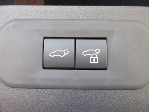 New 2026 Lexus TX 500h AWD image 59