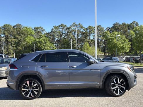 Used 2024 Volkswagen Atlas Cross Sport SEL Premium R-Line AWD/4WD image 27