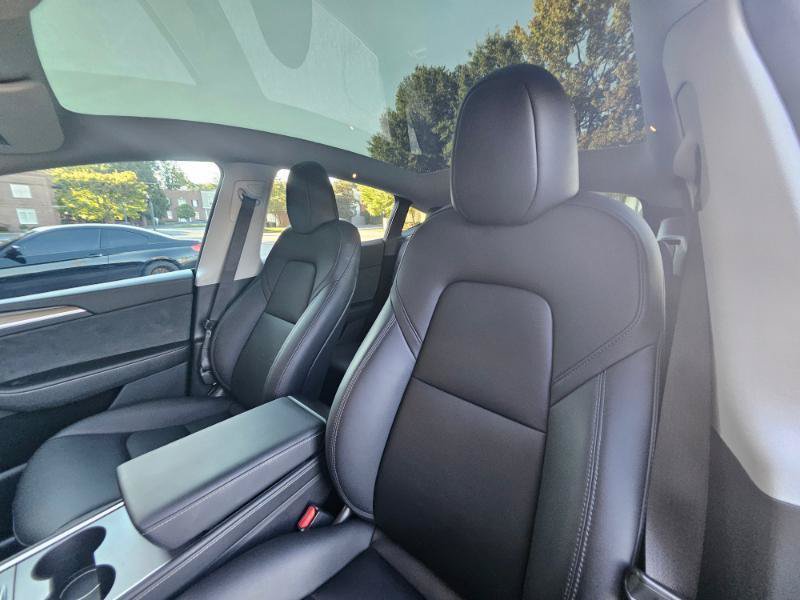 Used 2023 Tesla Model Y Long Range AWD/4WD image 39