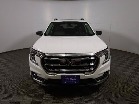 Used 2022 GMC Terrain AT4 w/ Infotainment Package II AWD/4WD image 3