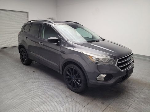 Used 2018 Ford Escape SE w/ SE Sport Appearance Package FWD image 13