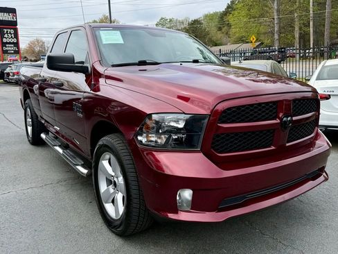 Used 2019 RAM 1500 Express w/ Express Value Package image 3