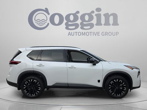 New 2026 Nissan Rogue Dark Armor FWD image 6