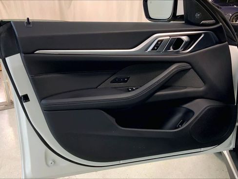 Used 2023 BMW i4 eDrive35 image 22