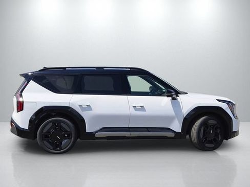 New 2026 Kia EV9 GT-Line AWD/4WD image 3
