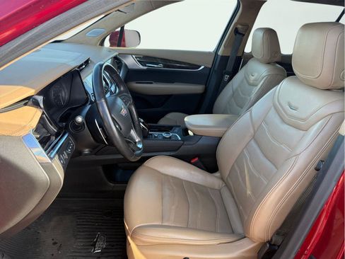 Used 2022 Cadillac XT6 Sport w/ Platinum Package image 9