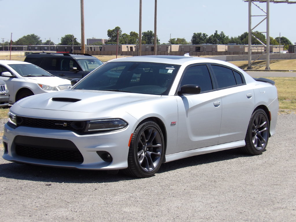 Used 2023 Dodge Charger Scat Pack w/ Plus Group RWD image 2