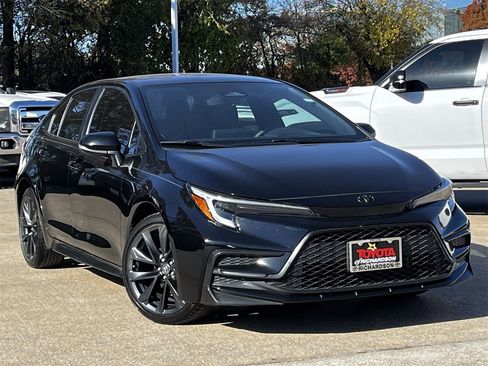 Used 2024 Toyota Corolla SE image 1