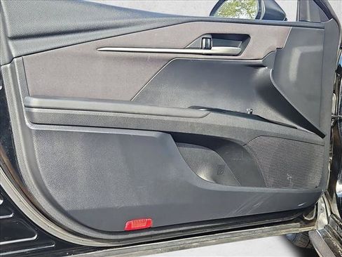 Used 2025 Toyota Camry LE FWD image 10