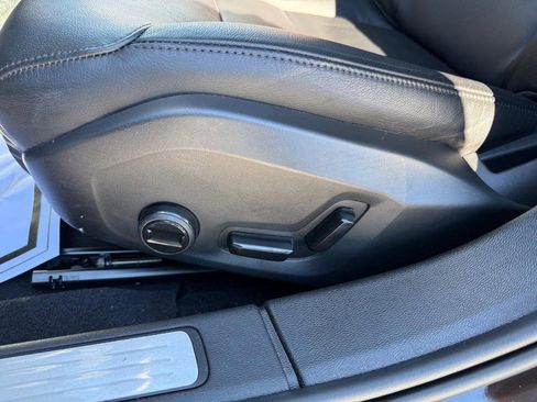 Used 2022 Volvo S60 B5 Momentum w/ Premium Package image 16