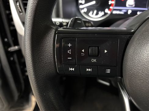 Used 2023 Nissan Rogue S AWD/4WD image 26