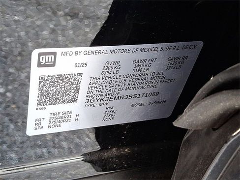 Certified 2025 Cadillac Optiq Sport 1 w/ LPO, ONYX Package image 27