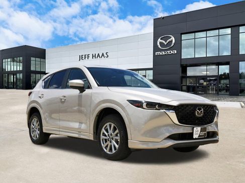Used 2025 MAZDA CX-5 AWD 2.5 S w/ Select Package image 4