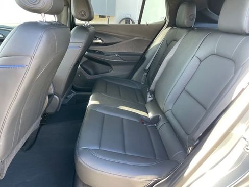 Used 2024 Buick Envista Sport Touring w/ Convenience I Package FWD image 21