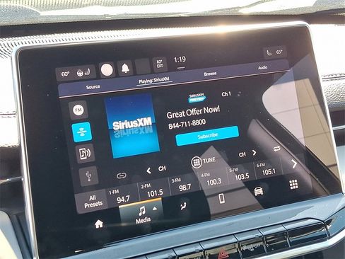 Used 2023 Jeep Compass Limited image 17