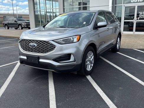 Used 2024 Ford Edge SEL image 3