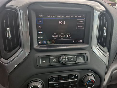 Used 2020 Chevrolet Silverado 1500 Custom Trail Boss w/ Custom Convenience Package AWD/4WD image 19