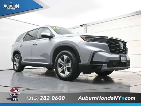 Used 2024 Honda Pilot EX-L image 19