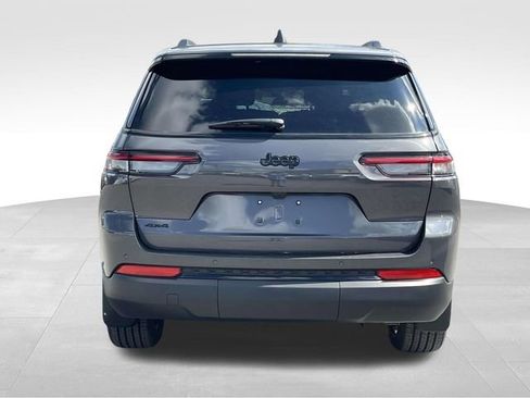 New 2025 Jeep Grand Cherokee L Altitude image 6