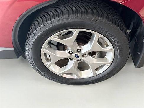 Used 2018 Subaru Forester 2.5i Touring AWD/4WD image 32