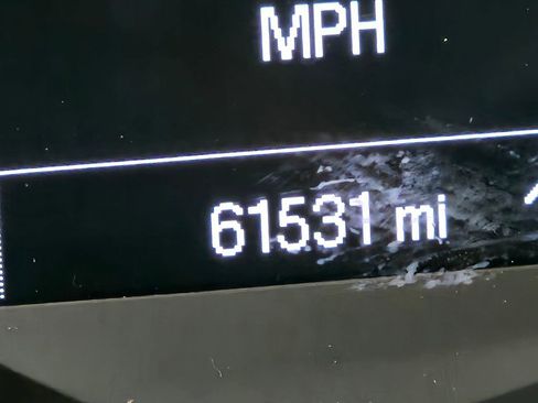 Used 2020 Chevrolet Trax LT w/ LT Convenience Package image 24