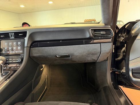 Used 2018 Porsche 911 GT3 image 34