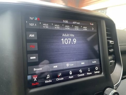 Used 2021 RAM 1500 Laramie AWD/4WD image 29