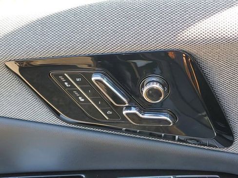 New 2025 Cadillac Optiq Sport 1 w/ LPO, Floor Liner Package AWD/4WD image 20