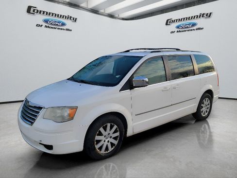 Used 2010 Chrysler Town & Country Touring Plus w/ Premium Group image 1