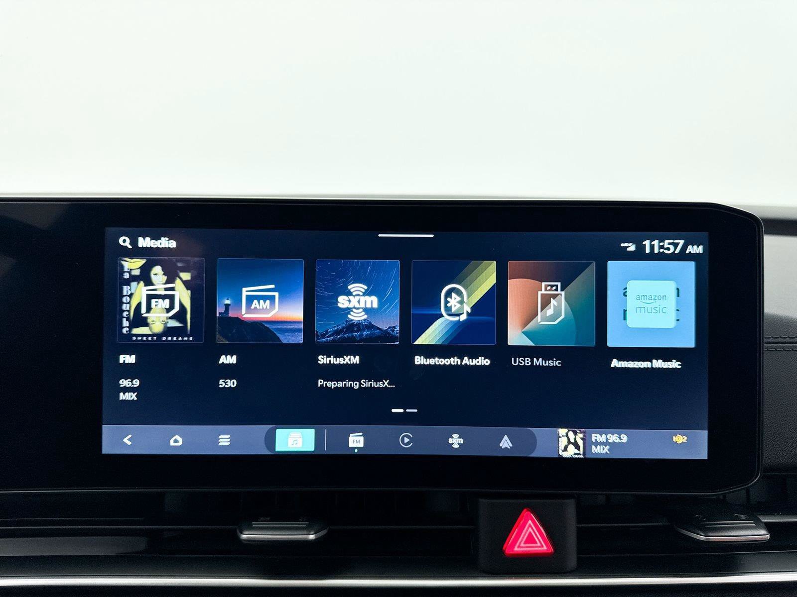 Used 2025 Kia Carnival SX FWD image 24