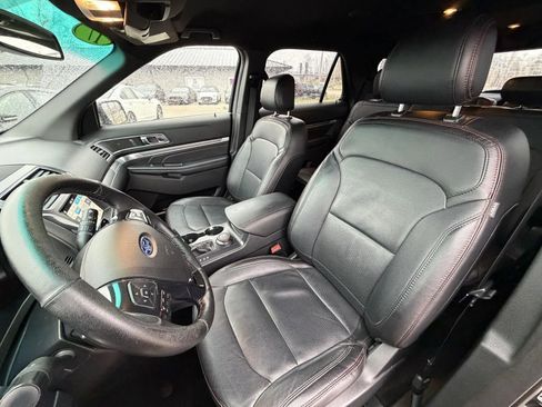 Used 2017 Ford Explorer Sport image 12
