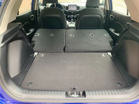 Used 2025 Hyundai Venue SEL FWD image 28