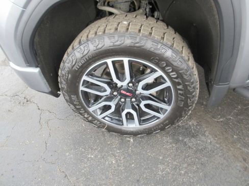 Used 2021 GMC Sierra 1500 AT4 w/ AT4 Premium Package AWD/4WD image 16