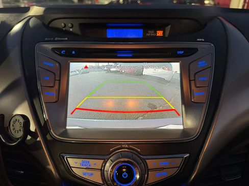 Used 2013 Hyundai Elantra Limited w/ Technology Pkg FWD image 32