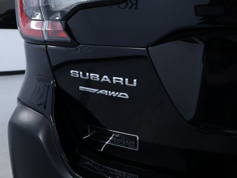 Used 2024 Subaru Outback Premium image 10