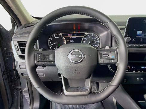 New 2026 Nissan Rogue SV FWD image 12