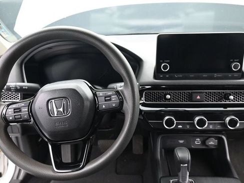 Used 2023 Honda Civic LX image 19