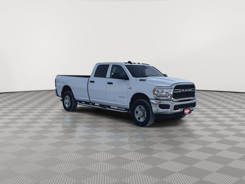 Used 2022 RAM 3500 Tradesman w/ Chrome Appearance Group image 32
