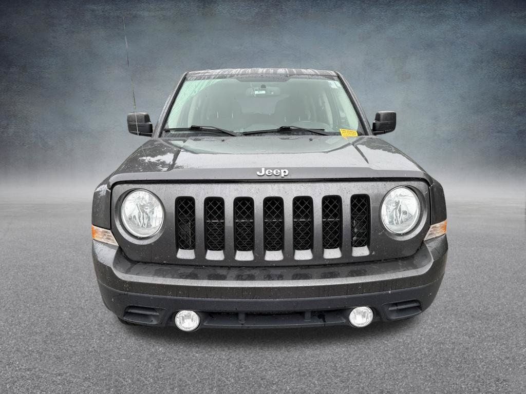 Used 2015 Jeep Patriot Latitude AWD/4WD image 9