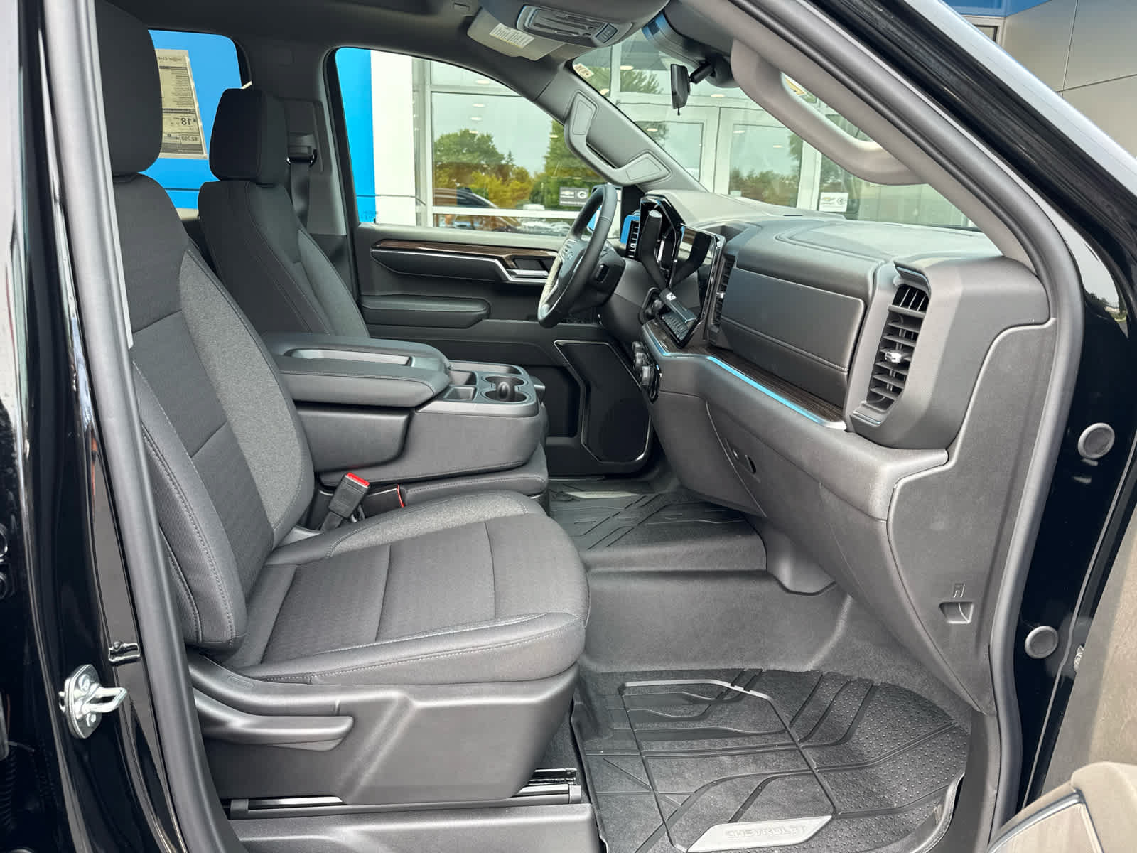 New 2026 Chevrolet Silverado 1500 RST w/ RST Select Package AWD/4WD image 4