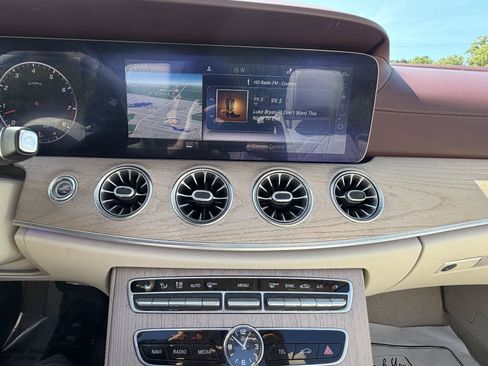 Used 2020 Mercedes-Benz E 450 4MATIC Cabriolet image 29