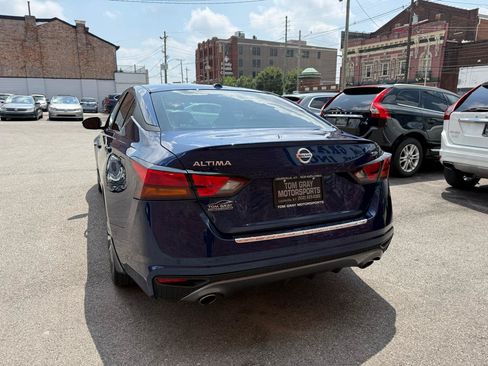 Used 2019 Nissan Altima 2.5 SR w/ SR Premium Package FWD image 4