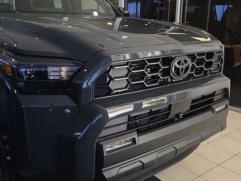 New 2026 Toyota 4Runner TRD Off-Road Premium AWD/4WD image 6