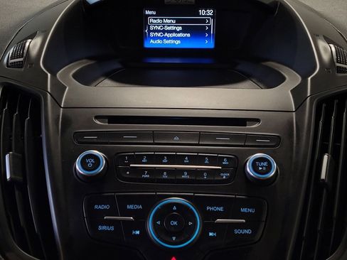 Used 2017 Ford Escape SE image 25