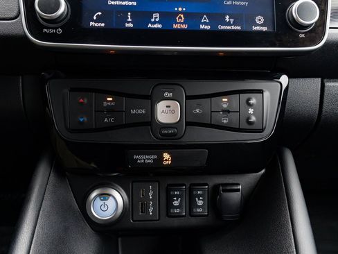 Certified 2024 Nissan Leaf SV Plus image 16