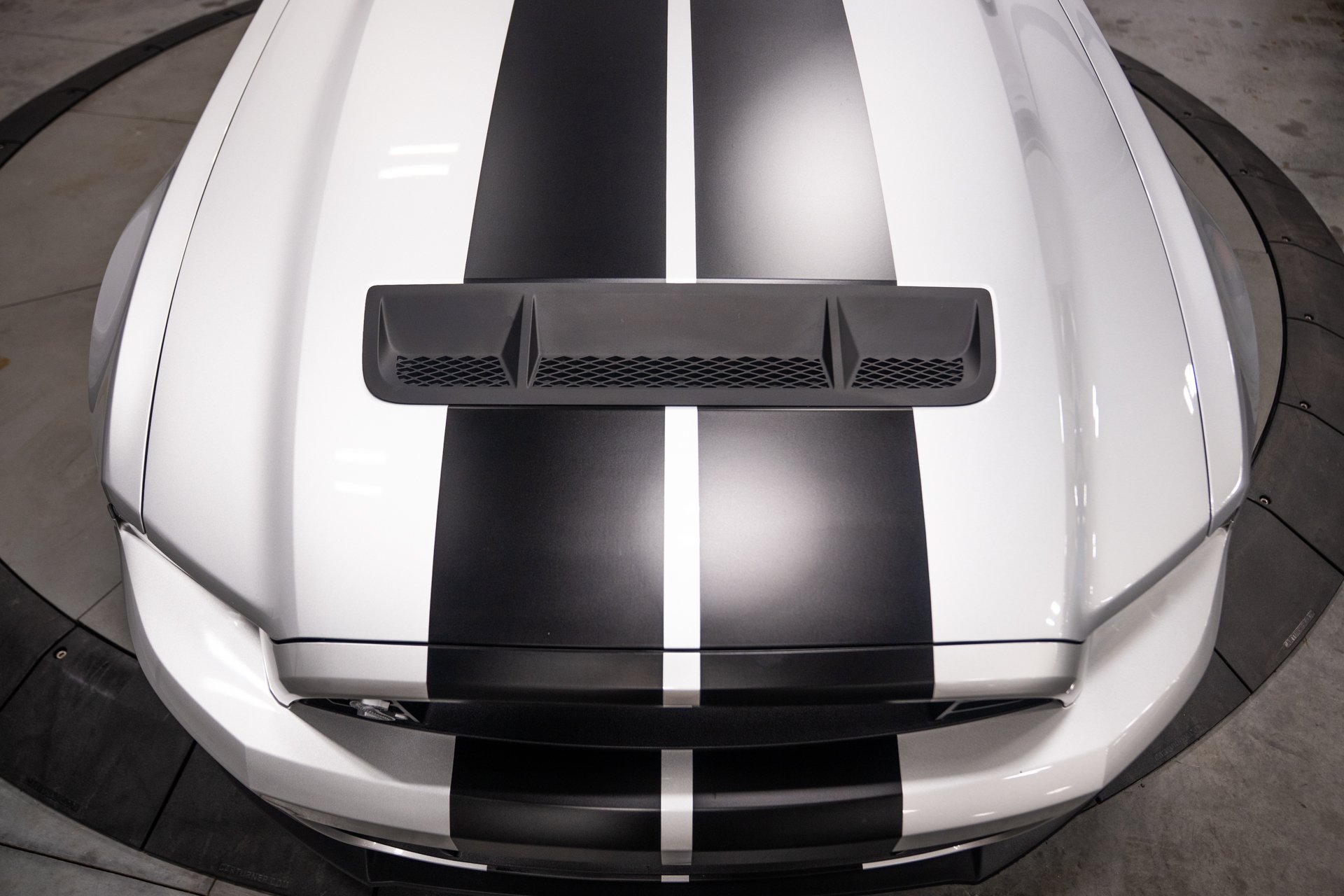 Used 2013 Ford Mustang Shelby GT500 RWD image 40