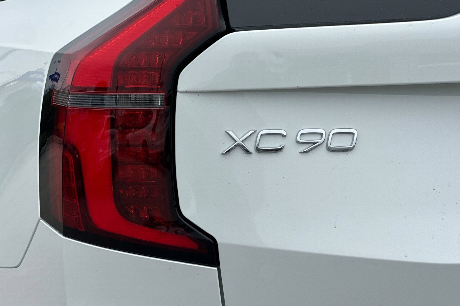New 2026 Volvo XC90 T8 Plus w/ Protection Package AWD/4WD image 28